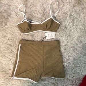Acacia set in small